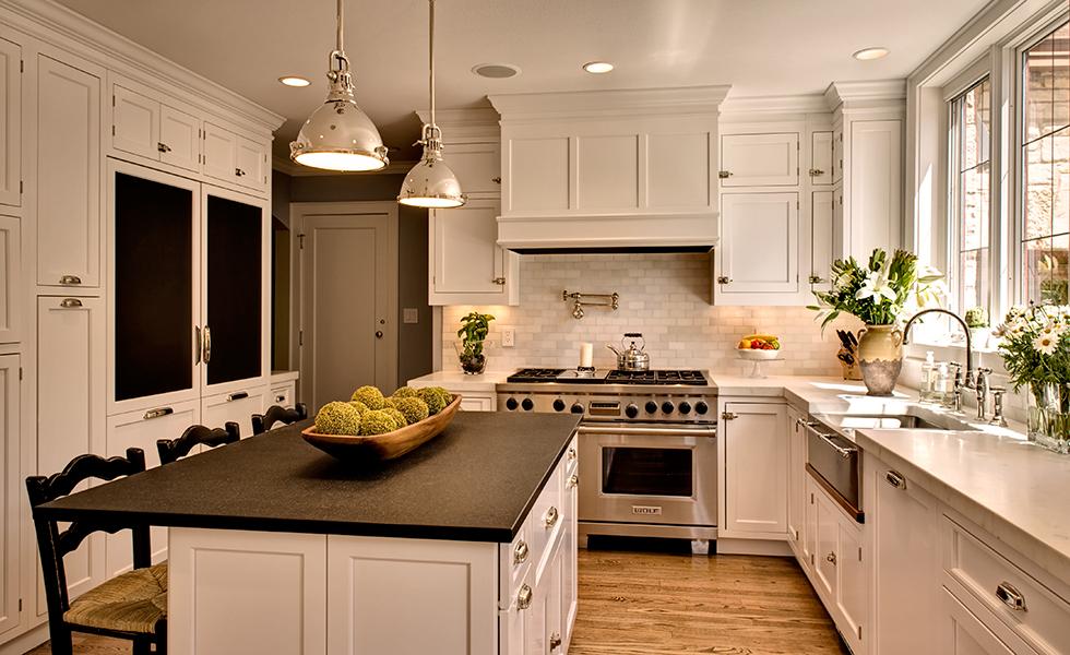 Kitchen-Remodel-Kitchen-Whitefish-Bay-Traditional-Kitchen-Remodel-2